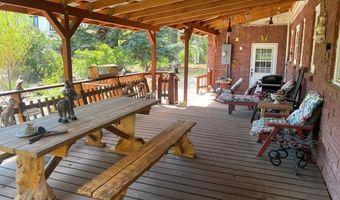 220 N 9th St, Challis, ID 83226