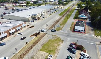 21 Fair St, Baxley, GA 31513