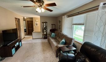 2207 SE 13th Ave, Aberdeen, SD 57401