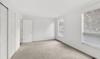 501 Nottingham Dr, Ballwin, MO 63011