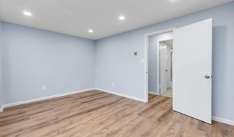 4520 KING St 601, Alexandria, VA 22302