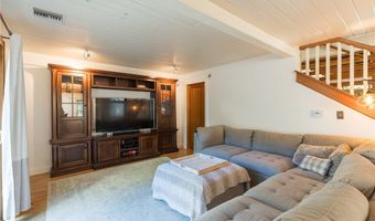 2305 Sugarloaf Dr, Agoura Hills, CA 91301