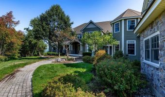6 Crescent Dr, Bow, NH 03304