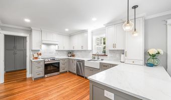 102 Crosscreek Dr, Anderson, SC 29621