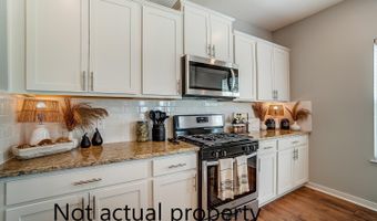 6588 Pfeifer Ash Dr, Canal Winchester, OH 43110