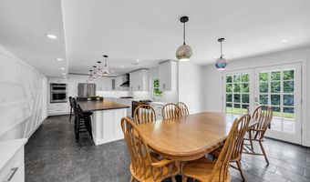 590 Lloyd Rd, Aberdeen, NJ 07747
