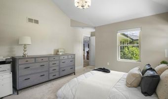 10 Roxbury Rd, Madison, WI 53704