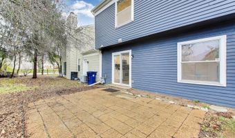 1011 Wesley Ln, Algonquin, IL 60102