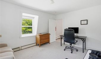 7 Nichols Ln 7, Hopkinton, RI 02832