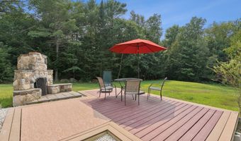 32 S V Ln, Augusta, ME 04330