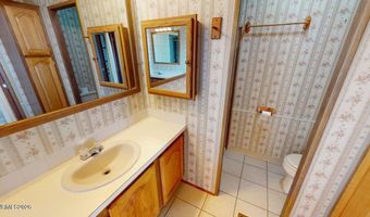 310 Bastian Rd, Battle Mountain, NV 89820