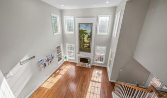 2086 Autumn Hill Dr, Ann Arbor, MI 48103