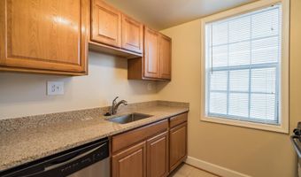 214 N GEORGE MASON Dr 214-4, Arlington, VA 22203