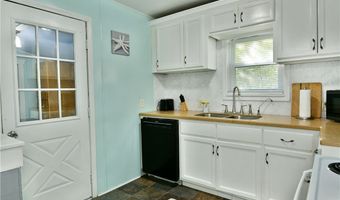 185 Maple Ave, Andover, OH 44003