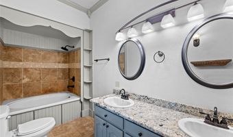 269 E Holley St, Alba, TX 75410