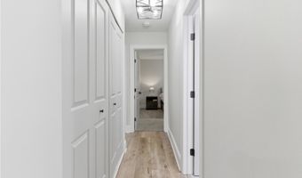 161 Devorah Dr, Aurora, OH 44202