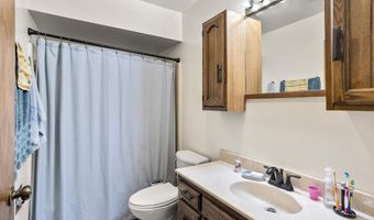 2605 W 8TH St, Appleton, WI 54911