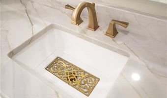 2736 GEORGES Ln, Alexandria, LA 71301