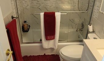 30 Grove Pl, Danbury, CT 06810