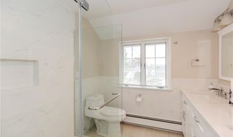 7 White Birch Rd, Cranston, RI 02920