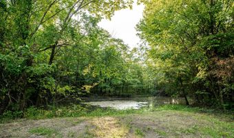 303 N Hudson Ave, Aurora, MO 65605