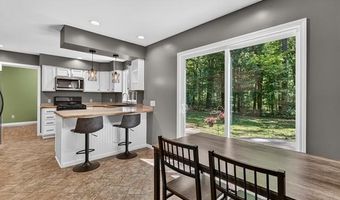 15129 Locust Grove Dr, Argentine, MI 48418