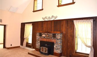 2071 Dewey Rd, Ashtabula, OH 44004