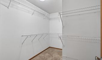 15822 Fleet Trl, Apple Valley, MN 55124