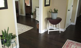 107 FARMER Trl, Atoka, TN 38004