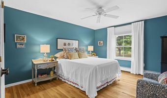 20 Martingale Rd, Amherst, NH 03031