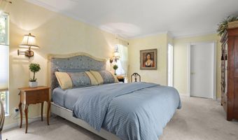 124 Reddington Ct, Camarillo, CA 93010
