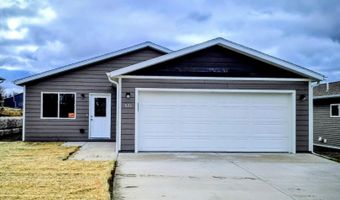 826 Heritage St, Belle Fourche, SD 57717