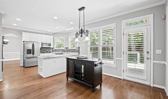 3085 Walnut Creek Dr, Alpharetta, GA 30005