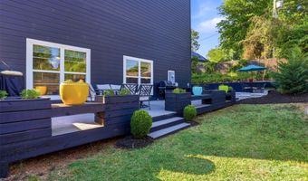 715 E 28th St, Charlotte, NC 28205
