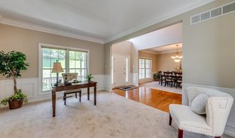 1515 Dietrich Glen Dr, Ballwin, MO 63021