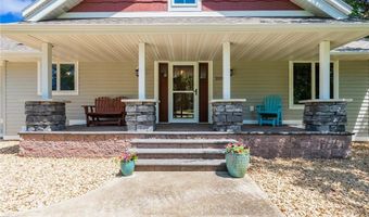 1109 Lakeview Ave, Alexandria, MN 56308