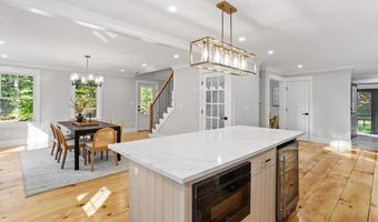 23 Harvard Rd, Bolton, MA 01740