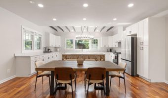 7324 AUBURN St, Annandale, VA 22003