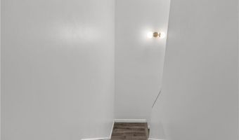 66 Girard Ave 324, Newport, RI 02840