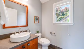 210 Venetian Rd, Aptos, CA 95003