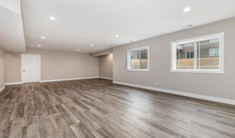 2249 Antler Rdg, Asbury, IA 52002