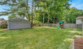 38 Anthony Dr, Cumberland, RI 02864