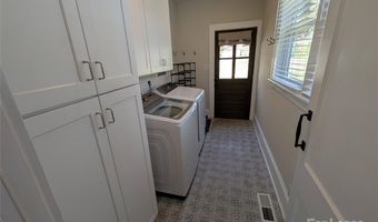 28 Woodrow Ave, Asheville, NC 28801