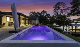 927 N Shore Dr, Biloxi, MS 39532