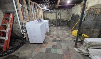 47 Granite St, Barre, VT 05641