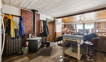 1433 N 116 Rd B, Bristol, VT 05443