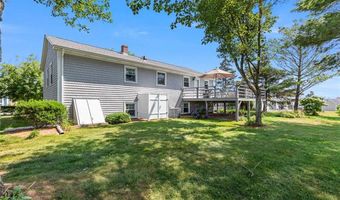 14 Davisville Ln, Narragansett, RI 02882