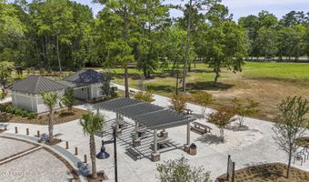 4 Swamp White Oak Dr, Bluffton, SC 29910