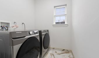 41 E 16TH St 2, Bayonne, NJ 07002