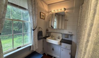 1012 West Rd, Belgrade, ME 04917